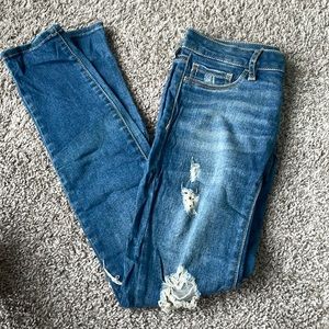 Bullhead and black jeans